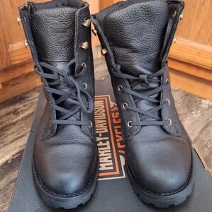 Women's Harley-Davidson boots